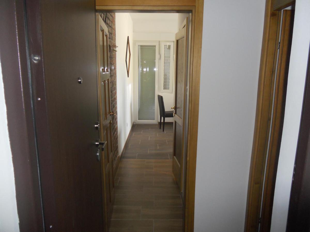 Apartmani Bonaca U Centru Niksica Buitenkant foto
